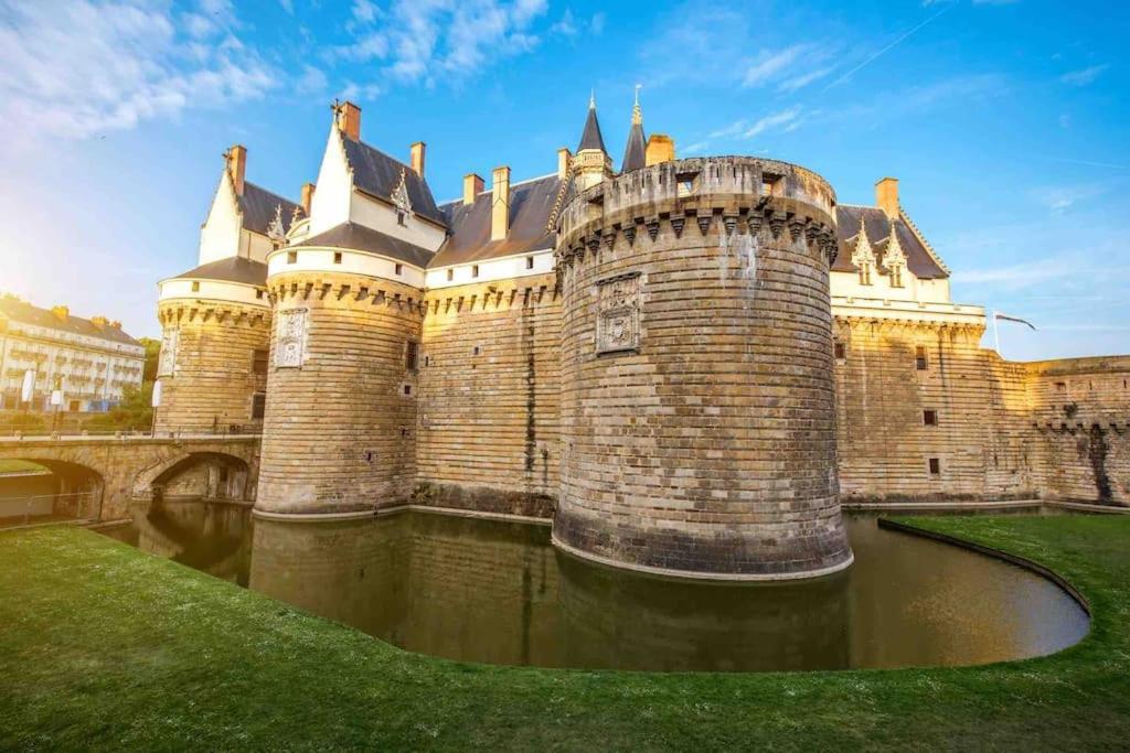 Апартаменты Bel Ecrin Sur L'Ile De Nantes - Gare Tgv, Chu, Congres Экстерьер фото